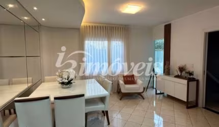 Apartamento totalmente mobiliado, equipado e decorado para ALUGUEL ANUAL, com ótima localização no Bairro Nações em Balneário Camboriú /SC.
