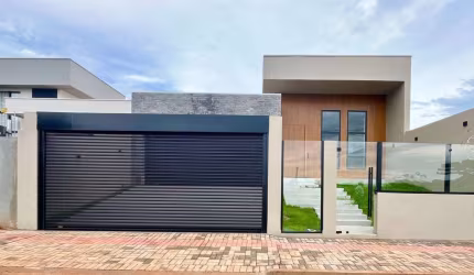 Casa com 3 quartos à venda na Rua Pequim, 44, Passo dos Fortes, Chapecó por R$ 1.690.000