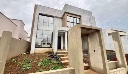 Casa com 3 quartos à venda na Avenida Olivo Tauffer, 549, Desbravador, Chapecó por R$ 1.250.000