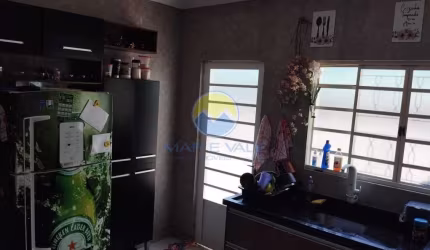Casa com 2 dormitórios à venda, 140 m² por R$ 300.000,00 - Cidade Salvador - Jacareí/SP