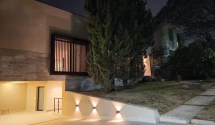 CASA TERREA A VENDA EM ALPHAVILLE - NOVA RESCEM CONSTRUIDA
