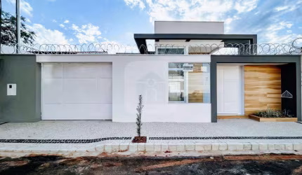 Casa à Venda