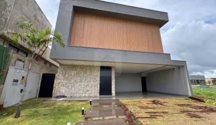 Casa Para Venda ou locação no Condomínio Tamboré