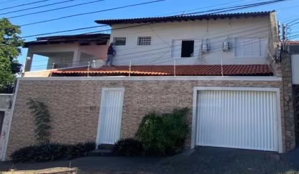 Casa à Venda no Bairro Lídice