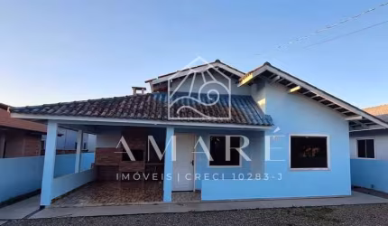 Casa com 3 quartos à venda na Praia do Ervino, São Francisco do Sul  por R$ 410.000