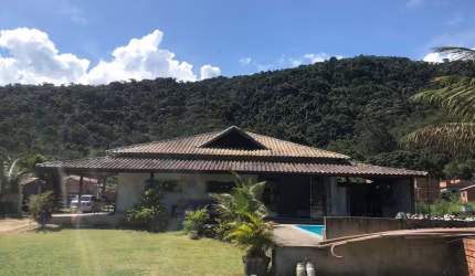 Casa à venda na Estrada São Lourenço, Xerém, Duque de Caxias - RJ