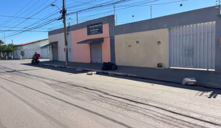 Área comercial de esquina no CPA I
