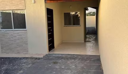 Vendo casa, 90m², garagem 3 veículos, financíavel