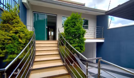 Excelente Sobrado