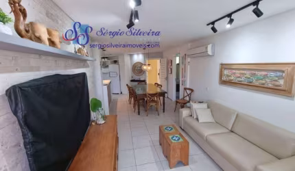 Apartamento nascente e mobiliado no Porto das Dunas com 3 suítes, pé na areia..