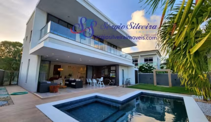 Belíssima casa com 4 suítes e piscina com hidro no Alphaville Fortaleza.