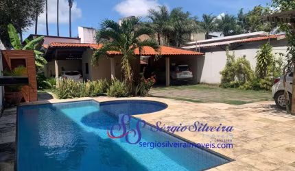 Excelente casa no Alpha Village com 4 suítes.