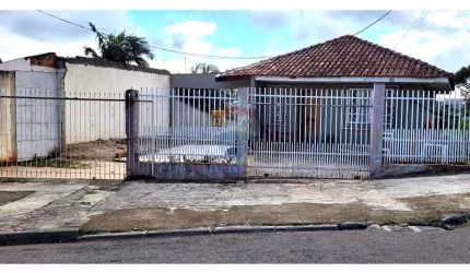 Casa Espaçosa à Venda em Colombo, PR - Oportunidade!