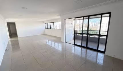 Imóvel para aluguel com 208 metros quadrados com 4 quartos em Casa Forte - Recife - PE