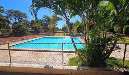 Chácara em ótima localização próximo ao Clube de Campo da Recreativa com terreno 5.424m² e 780m² de área construída.