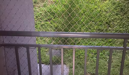 Belo Apartamento Térreo à Venda no Condomínio Residencial Poema.