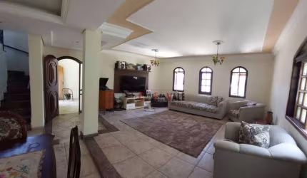 Sobrado com 3 dormitórios à venda, 200 m² por R$ 960.000,00 - Bosque dos Eucaliptos - São José dos Campos/SP