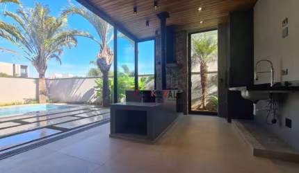 CASA DE ALTO PADRÃO  à Venda no Condomínio Alphaville II, Urbanova,  São José dos Campos - SP