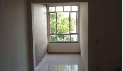 Lindo Apartamento no Centro da Freguesia!