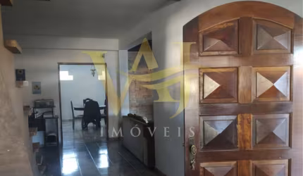 Casa com 4 quartos à venda na Rua Tenente Djalma de Oliveira Franco, Residencial Campos Maia, Pindamonhangaba, 232 m2 por R$ 330.000