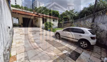 Casa para Venda em São Luís, Parque Shalon, 3 dormitórios, 1 suíte, 3 banheiros, 4 vagas