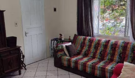 Casa com 2 dormitórios à venda, 107 m² por R$ 500.000,00 - Barreiros - São José/SC