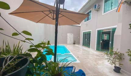 Casa com 4 dormitórios à venda, 239 m² por R$ 1.540.000,00 - Estreito - Florianópolis/SC