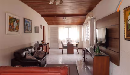 Casa com 2 dormitórios à venda, 120 m² por R$ 1.270.000,00 - Centro - São José/SC