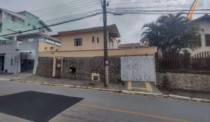 Casa com 2 dormitórios à venda, 80 m² por R$ 560.000,00 - Bela Vista - São José/SC