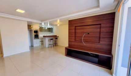 Apartamento com 4 dormitórios à venda, 113 m² por R$ 800.000,00 - Praia Comprida - São José/SC