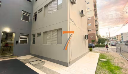 Apartamento com 3 dormitórios à venda, 53 m² por R$ 450.000,00 - Floresta - São José/SC