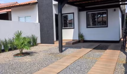 Casa com 2 dormitórios no Bairro Universitário