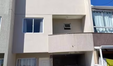 Sobrado para Venda em Campo Largo, Vila Bancária, 4 dormitórios, 1 suíte, 3 banheiros, 2 vagas