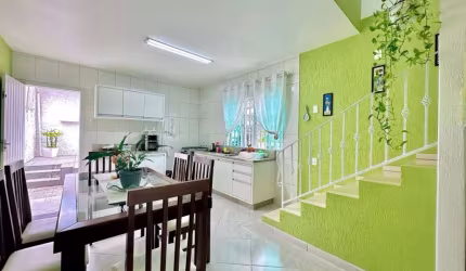 Casa Ampla à venda no bairro Ipiranga em São José/SC