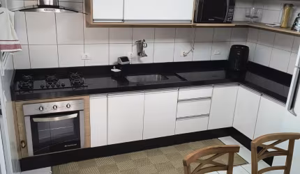 Apartamento à Venda - 2 Quartos, 2 Banheiros, 2 Vagas Rotativas - 60 m²