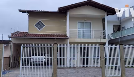 Casa com 4 dormitórios à venda, 231 m² por R$ 1.500.000,00 - Cordeiros - Itajaí/SC