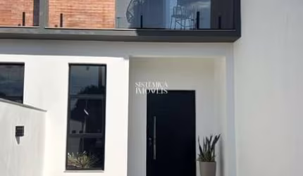 Sobrado 2 Suítes Semimobiliado em Canoas!