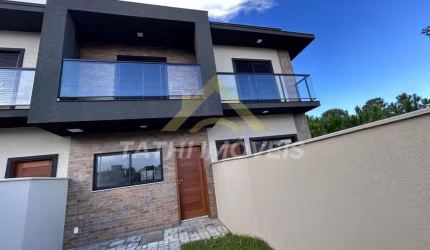 Casa para Venda em Florianópolis, São João do Rio Vermelho, 2 dormitórios, 2 suítes, 3 banheiros, 2 vagas