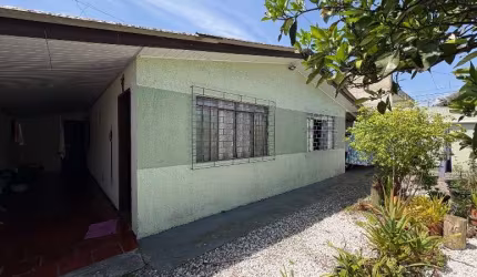 Casa à venda na Rua Marechal Deodoro, Jardim Amélia, Pinhais por R$ 389.000
