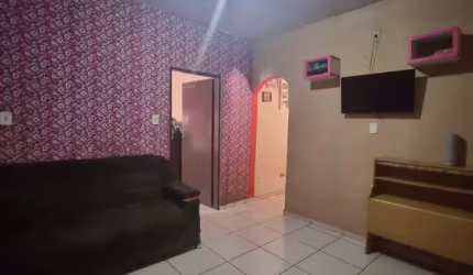 Casa Simples (Lote) Casa de Rua com 3 Quarto(s) e 2 banheiro(s) à Venda, 182 por R$ 420.000 no setor Vila São Francisco IN19327