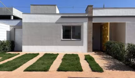 Kazas Jardins Bellagio Casa em Condomínio com 2 Quarto(s) e 2 banheiro(s) à Venda, 80 por R$ 385.000 no setor Parque Trindade III FL20598