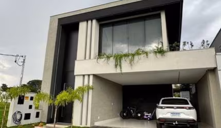 Casa Jardins Sevilha Casa em Condomínio com 3 Quarto(s) e 4 banheiro(s) à Venda, 250 por R$ 2.500.000 no setor Vila Rosa AD24925