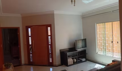 Casa Térrea 3 Quartos no Setor Faiçalville Casa de Rua com 2 Quarto(s) e 2 banheiro(s) à Venda, 140 por R$ 650.000 no setor Setor Faicalville IN26308