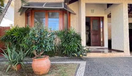 Sobrado à venda - 235 m² Casa em Condomínio com 3 Quarto(s) e 5 banheiro(s) à Venda, 250 por R$ 1.850.000 no setor Jardins Madri ST26828
