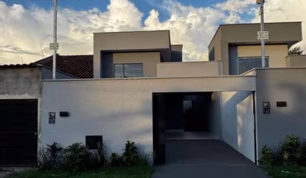 Casa Nova no Bairro Independência Aparecida de Goiânia Casa de Rua com 3 Quarto(s) e 2 banheiro(s) à Venda, 112 por R$ 390.000 no setor Bairro Independência FL26911