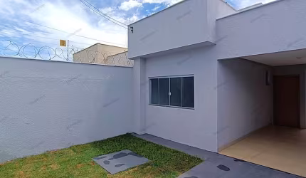 Vendo Casa de 3 Quartos no Jardim Dom Bosco Casa de Rua com 3 Quarto(s) e 2 banheiro(s) à Venda, 111 por R$ 270.000 no setor Jardim Dom Bosco 2ª Etapa VN27809