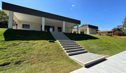 Chácara de Alto Padrão no Condomínio Alto da Boa Vista Casa em Condomínio com 6 Quarto(s) e 6 banheiro(s) à Venda, 915.45 por R$ 5.490.000 no setor Condomínio Alto da Boa Vista ST28389