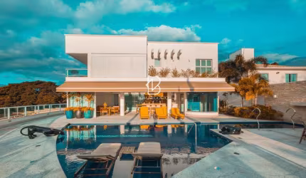 CASA À VENDA NA PAMPULHA