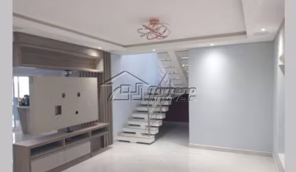 Casa térrea com mezanino em condomínio fechado em Caçapava