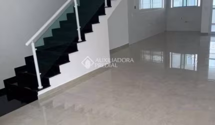 Sobrado para Venda em Santo André, Vila Marina, 3 dormitórios, 3 suítes, 1 banheiro, 2 vagas